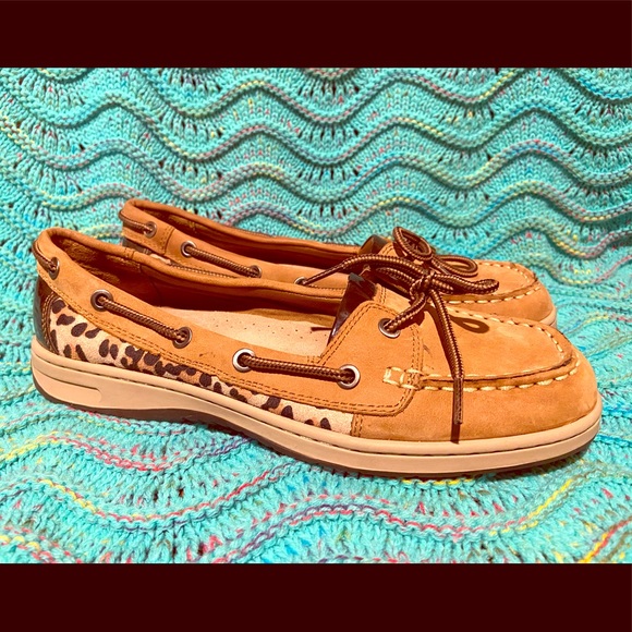 natural soul boat shoes